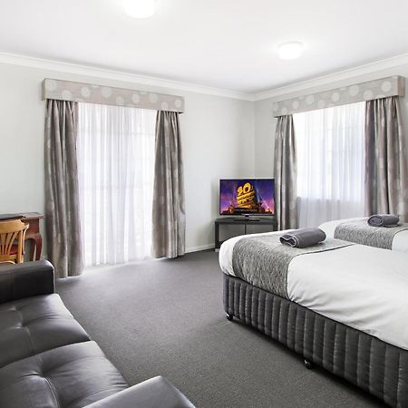 Quality Inn Ashby House Тамуорт Экстерьер фото