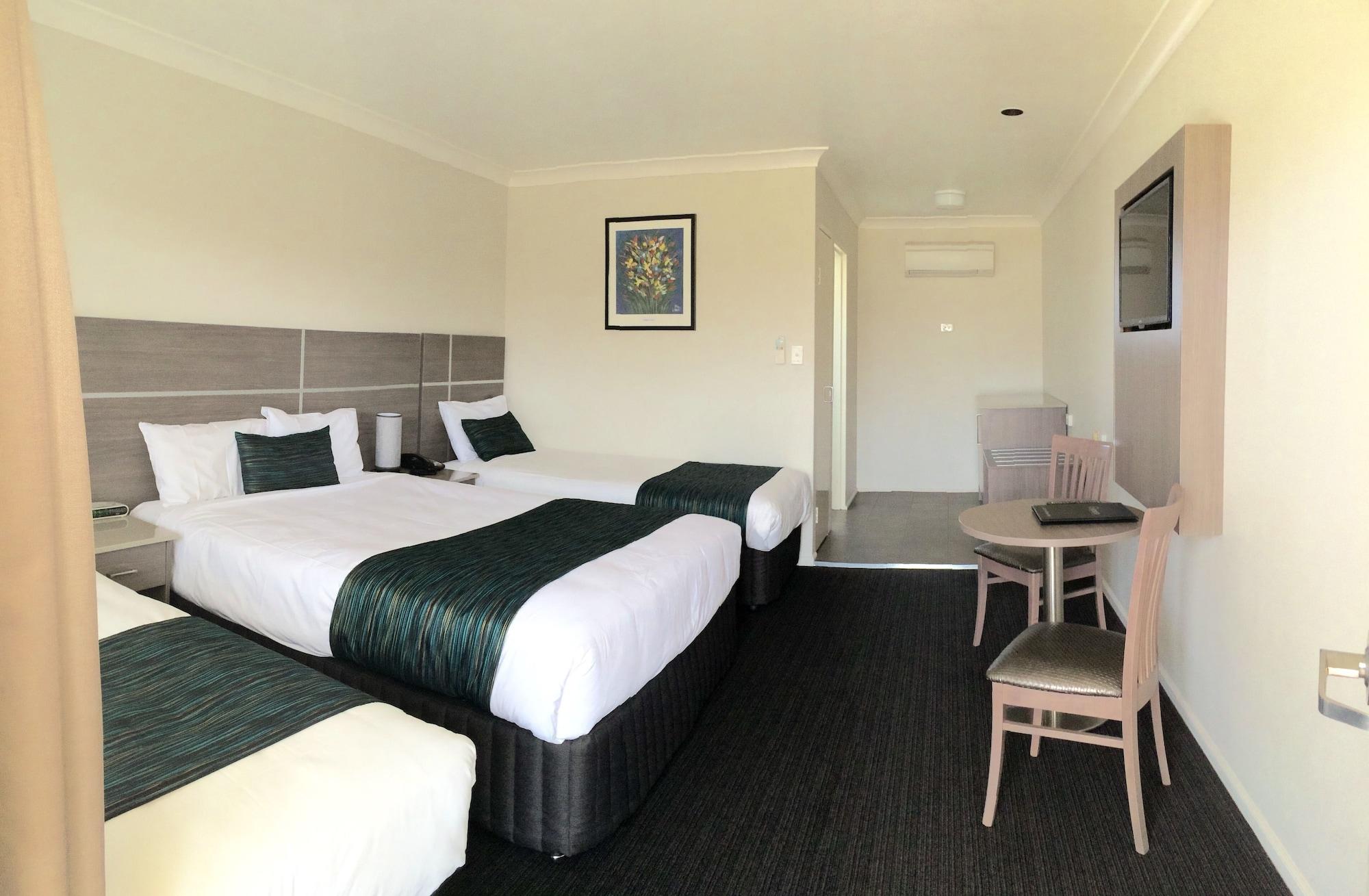 Quality Inn Ashby House Тамуорт Экстерьер фото