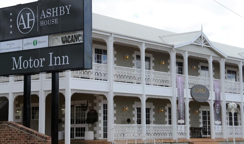 Quality Inn Ashby House Тамуорт Экстерьер фото