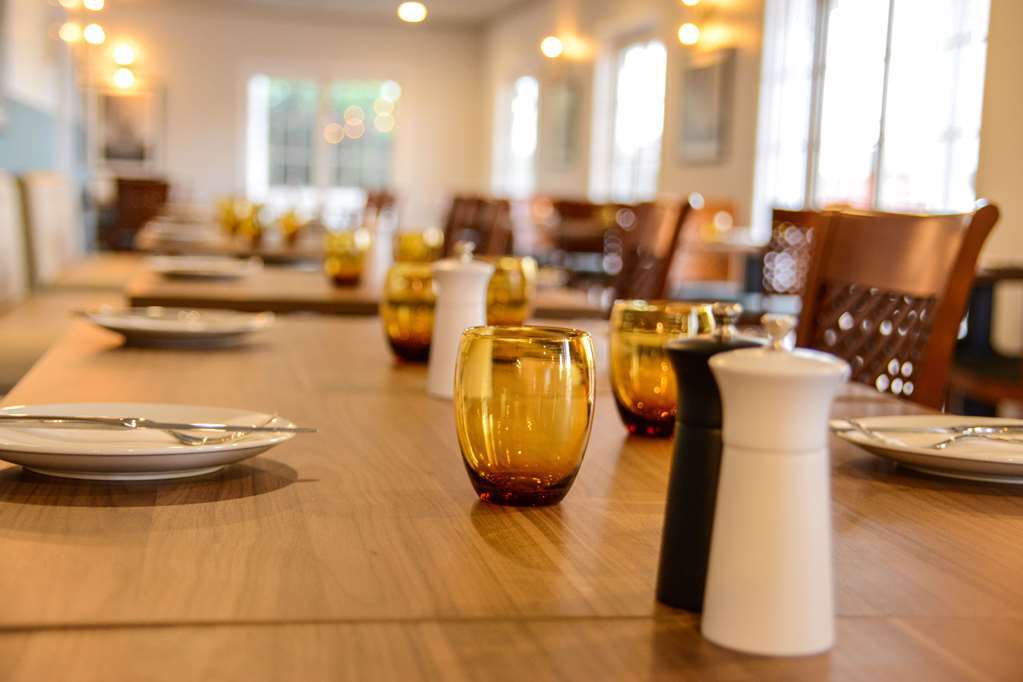 Quality Inn Ashby House Тамуорт Ресторан фото